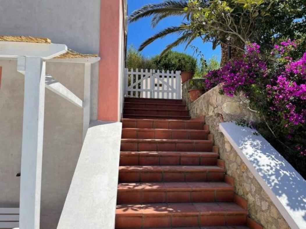 Casa Belvedere Del Core Ponza Eksteriør billede
